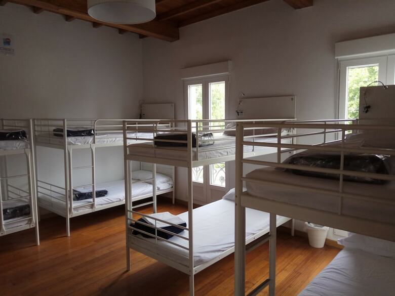 Hostal Albergue Cruces de Iria