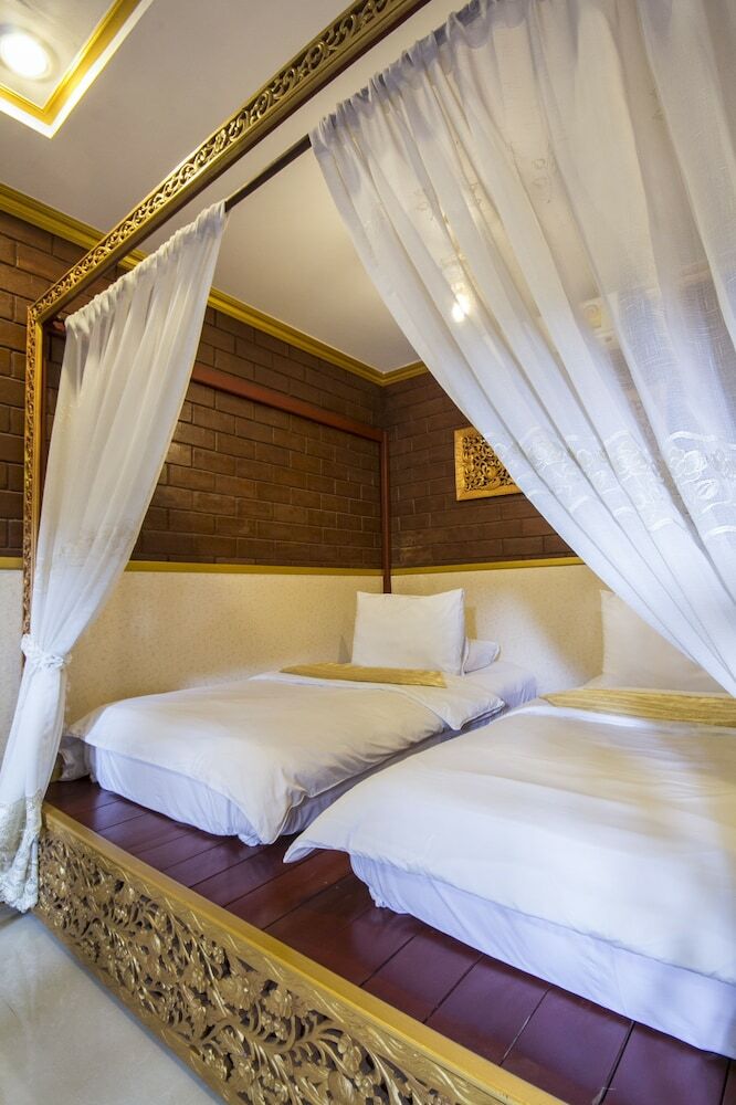 Hotel Irawadee Resort