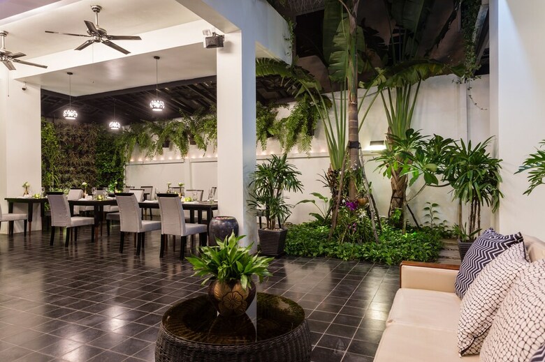 Hotel Monthara Angkor Residence