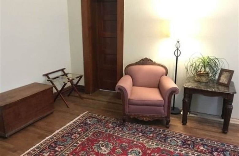 Vineyard Mansion & Carriage House Bed & Breakfast