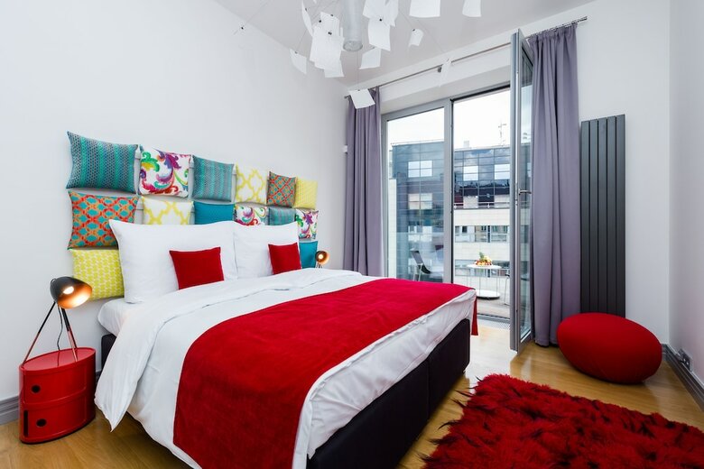 Empirent Aquarius Apartments