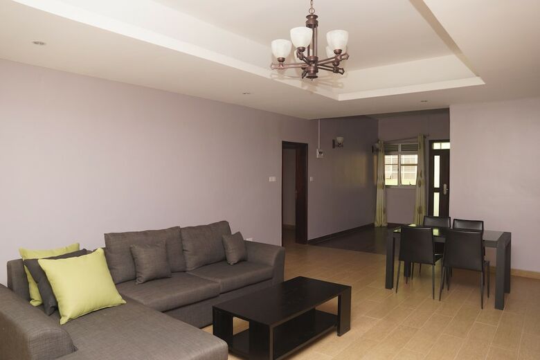L� Ponye Hotel Apartment