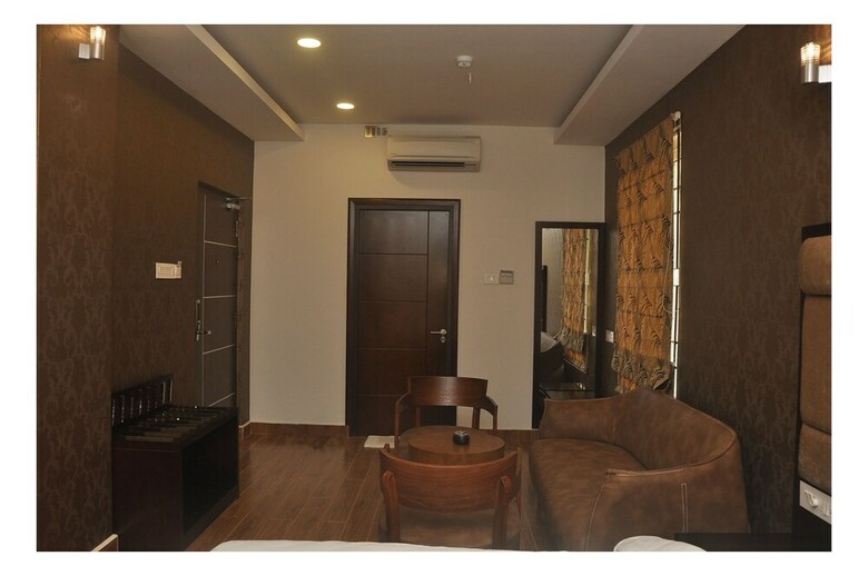 Hotel The Kings Park Residency