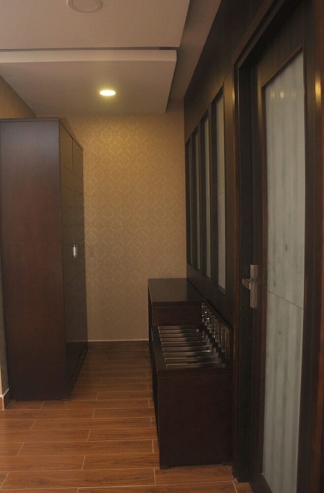 Hotel The Kings Park Residency