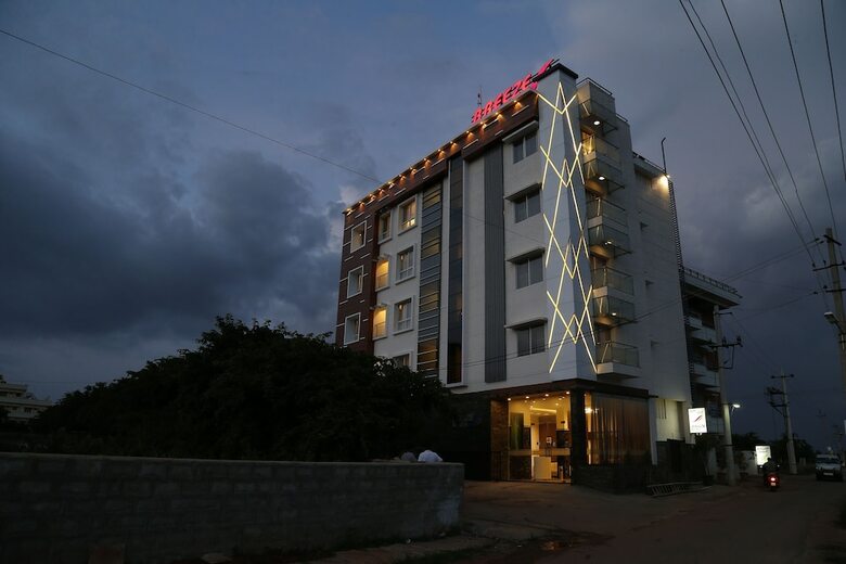 Breeze Suites Transit Hotel