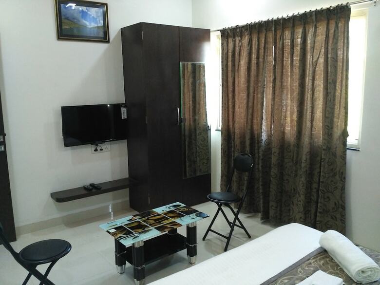 Hotel Everest Inn