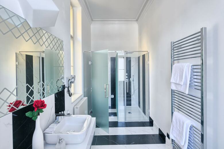 Empirent Grand Central Apartments