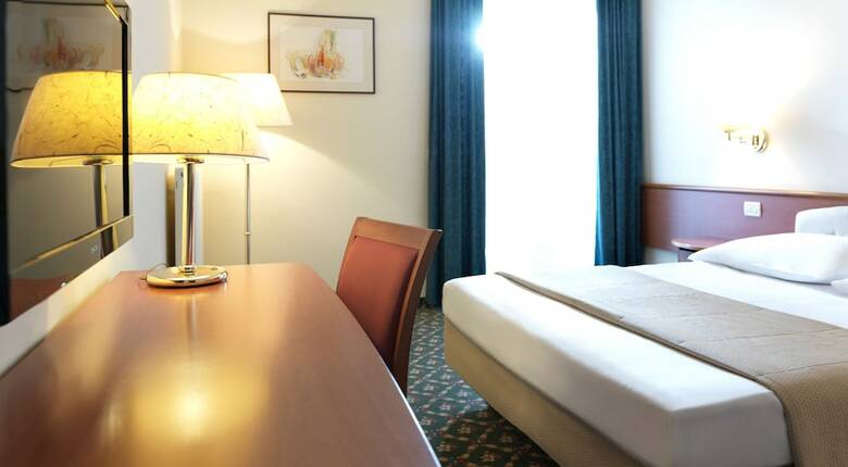 Hotel Maestoso