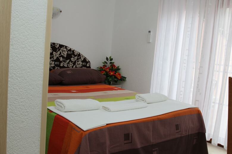 Hotel Guesthouse Emina
