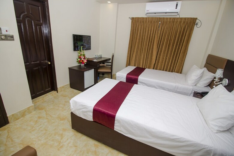 Pacific Lake View Hotel
