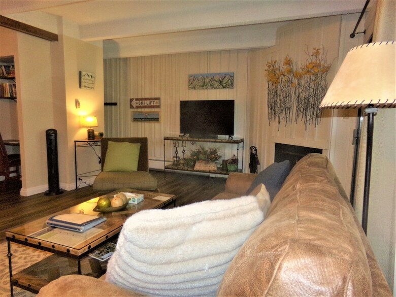 Ten Mile Island 2 Bed Plus Den