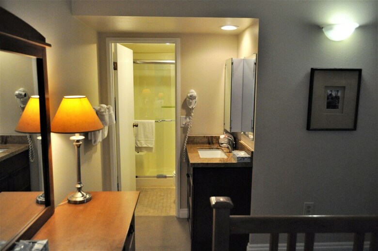 Ten Mile Island 2 Bed Plus Den