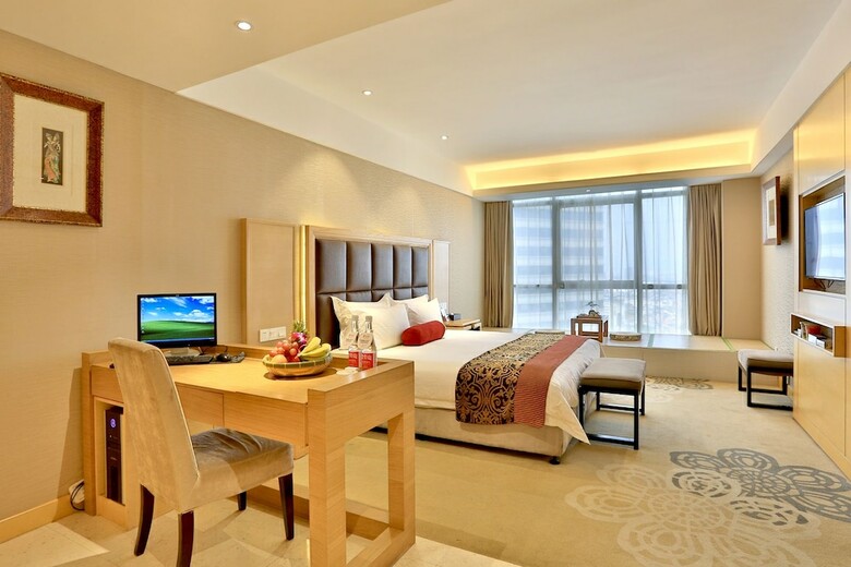 Yiwu Bali Plaza Hotel
