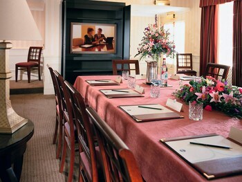 Mercure White Horse Hotel
