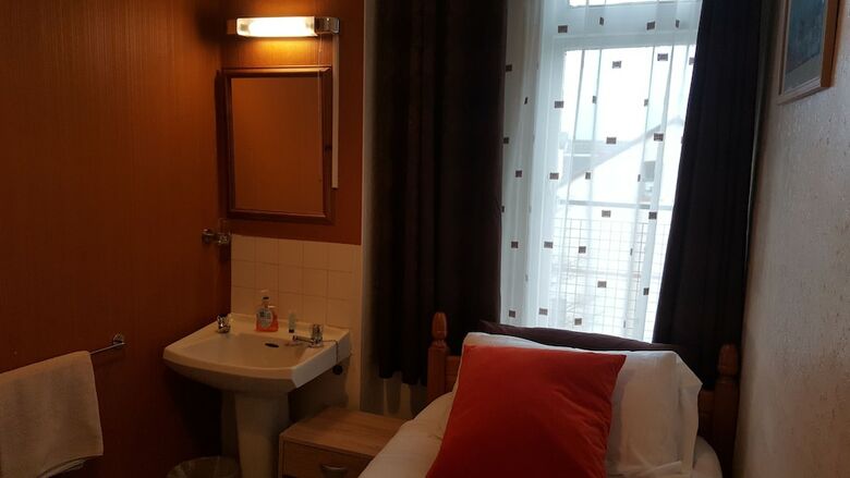 Hotel Fairhaven Guest Accommodation