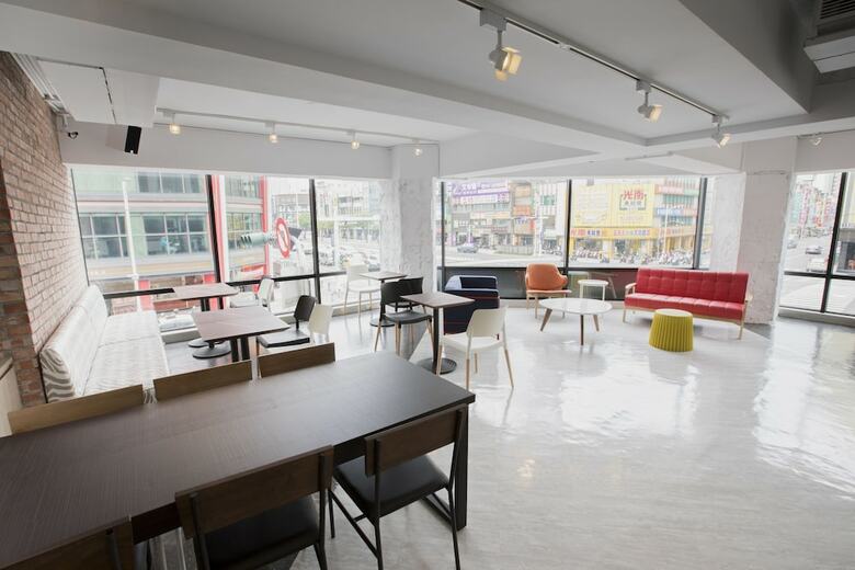 Hostal Single Inn Kaohsiung Station Hostel