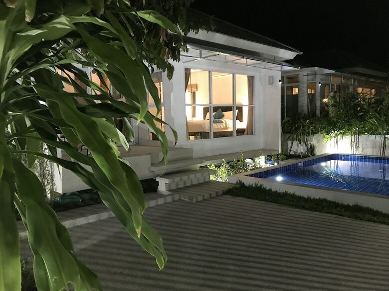 2 Bedroom Pool Villa Walk To Beach