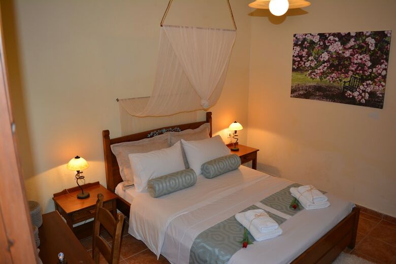 Aparthotel Elianthos Villa