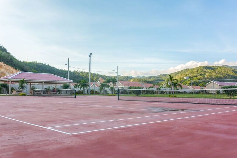 The Country Club Villa I