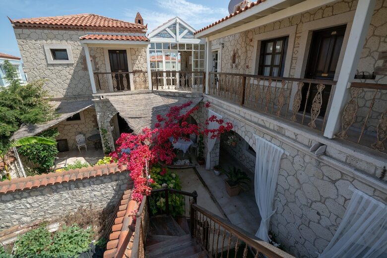 Nobela Yalcinkaya Hotel