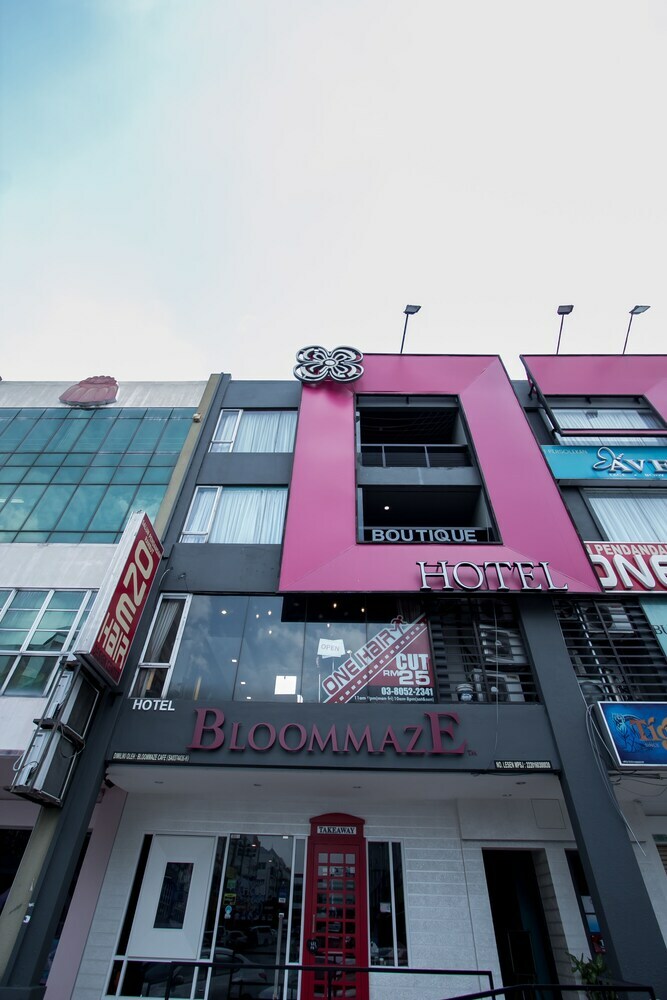 Bloommaze Boutique Hotel