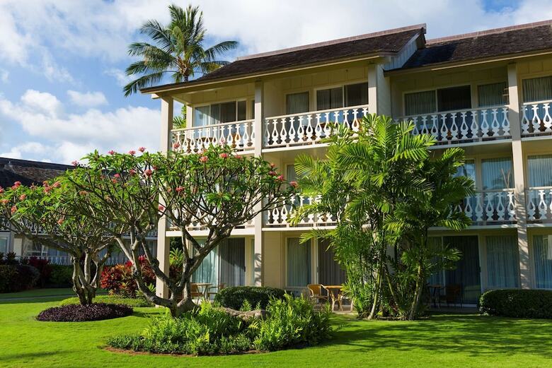 Hotel Aston Islander On The Beach