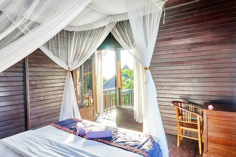 Hotel Sunrise Hut's Lembongan