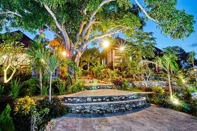 Hotel Sunrise Hut's Lembongan