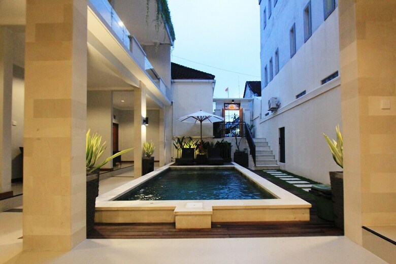 Hotel Tom Guest House