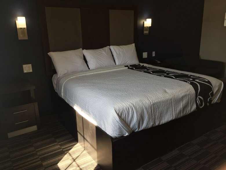 Hotel Home Inn And Suites