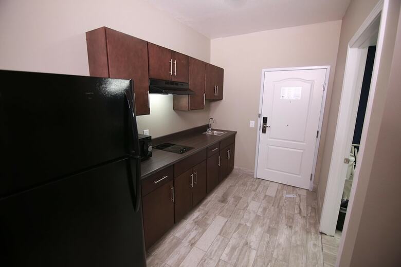 Hotel Home Inn And Suites