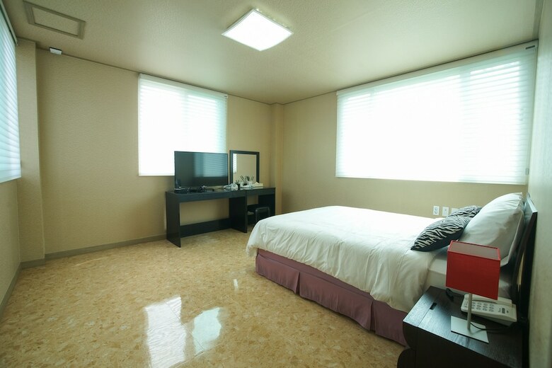 Jeju Ocean Family Hotel