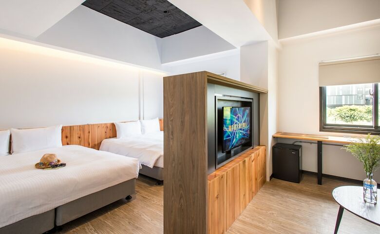 Traveller-inn Tiehua Hotel