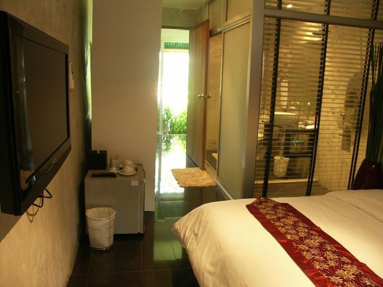 Hotel Suan Muang Porn