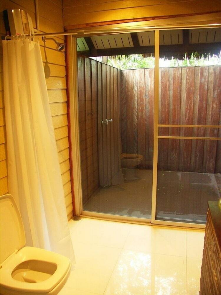 Hotel Suan Muang Porn