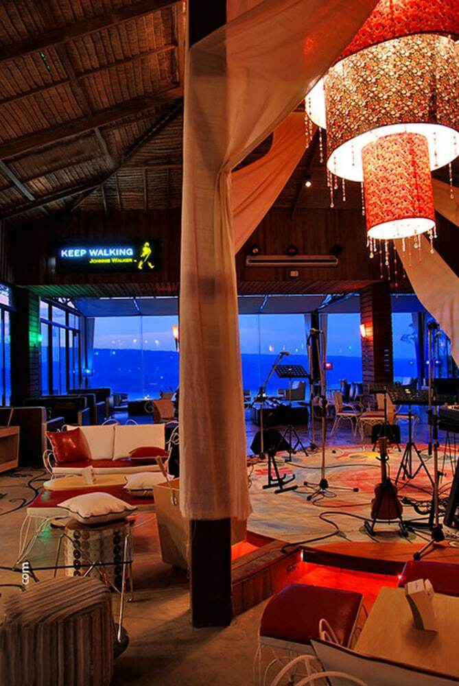 Hotel Suan Muang Porn