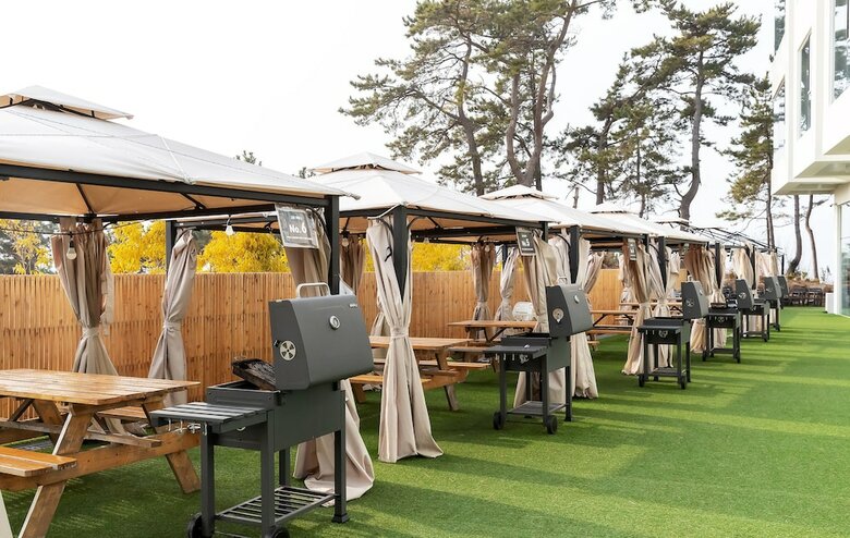 La Terrace Club Hotel & Villa