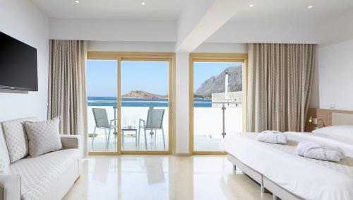 H Hotel Zephyros