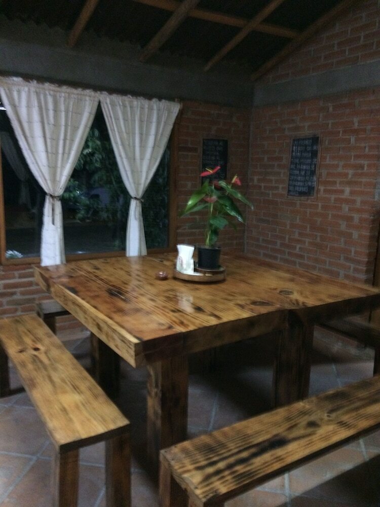 Caba�as Los Saucos