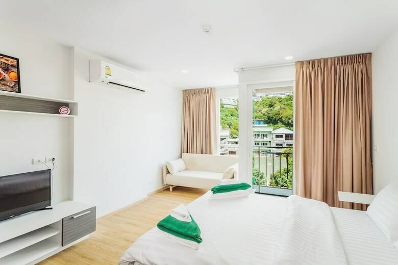 Condo In Kata In Ozone - Unit A606