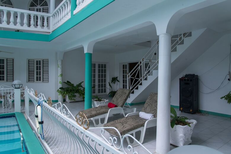 Bed & Breakfast Diamond Villa Yoga & Wellness