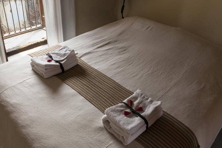 Hotel Traditional Homes - Swotha