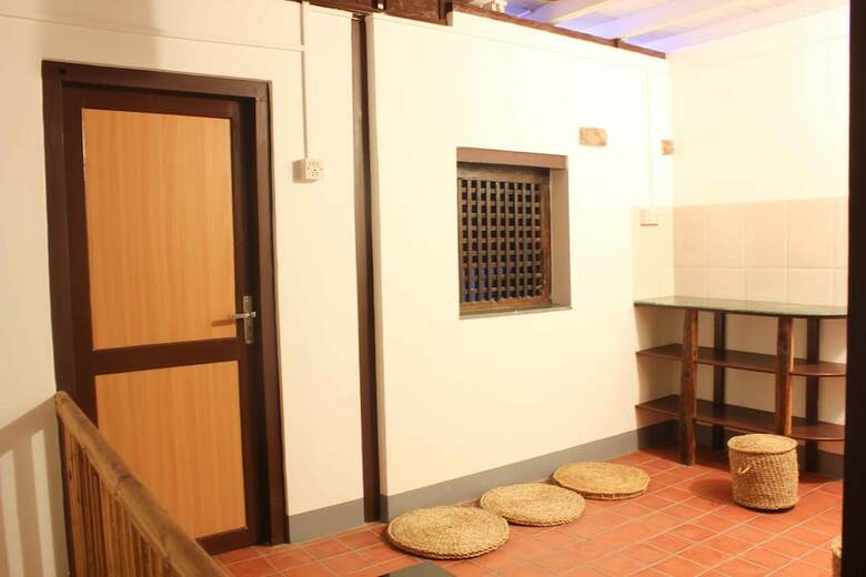 Hotel Hiranya Guest House