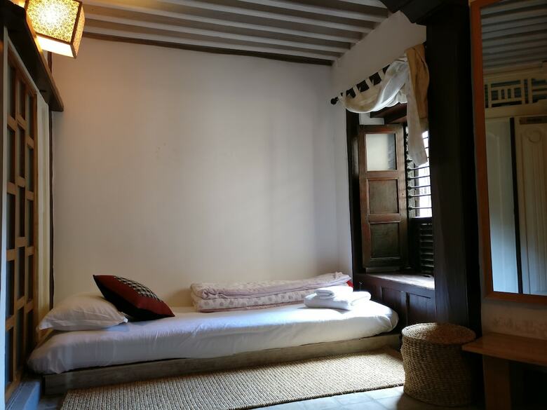 Hotel Hiranya Guest House