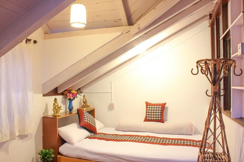 Hotel Hiranya Guest House
