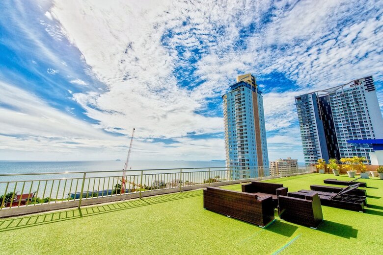 Apartamentos Nam Talay Jomtien Beach