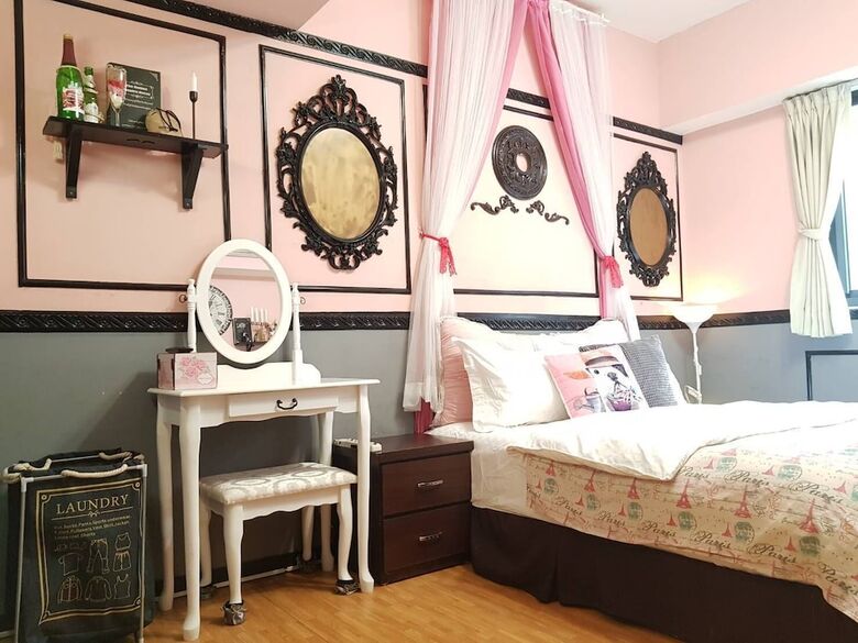 Hotel Meow Meow Hostel