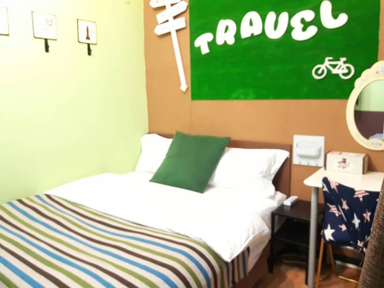 Hotel Meow Meow Hostel
