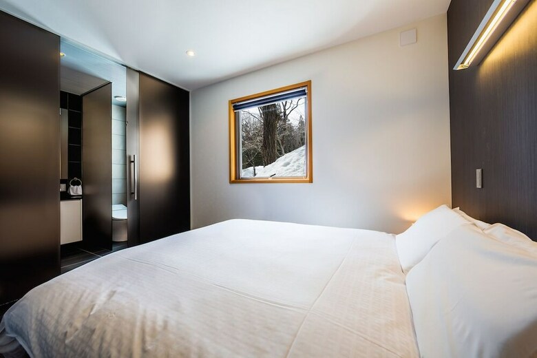 Phoenix Chalets