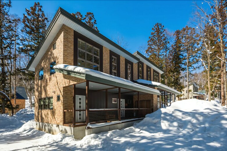 Phoenix Chalets
